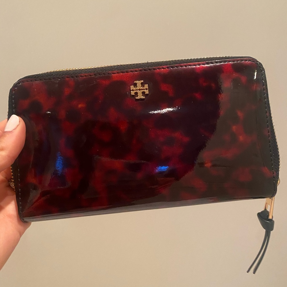 Tory Burch Robinson Tortoise Wallet